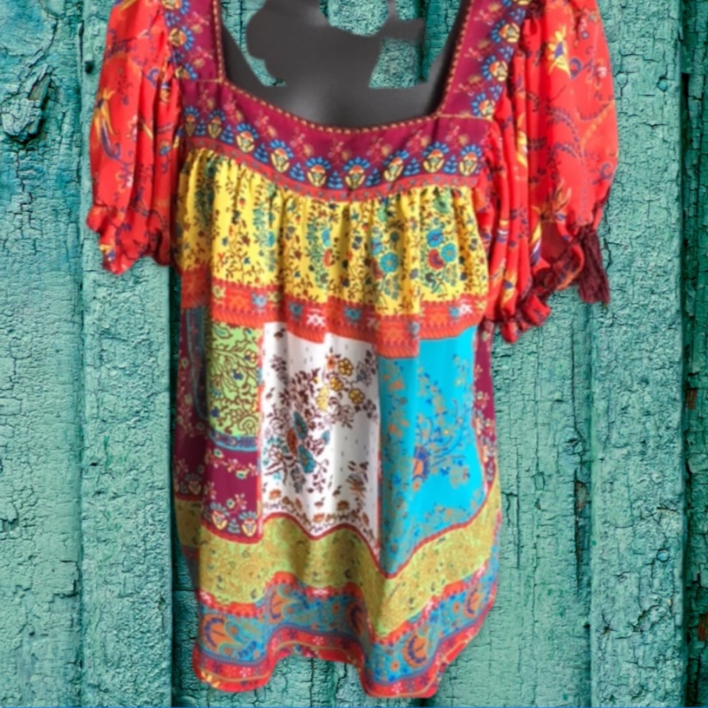 🌺Darling Boho sheer blouse patchwork like pattern - Picture 3 of 10